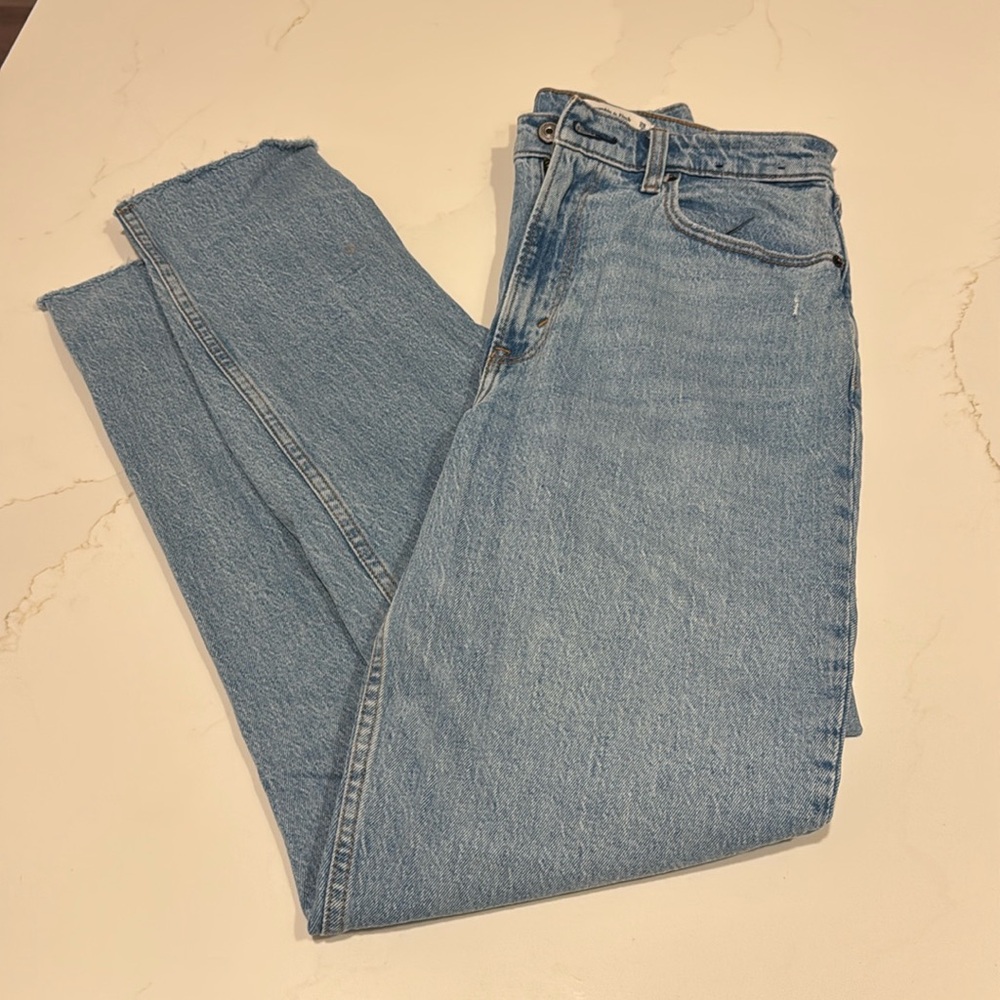 Abercrombie & Fitch Curve Love 90’s Straight Ultra High Rise Jeans